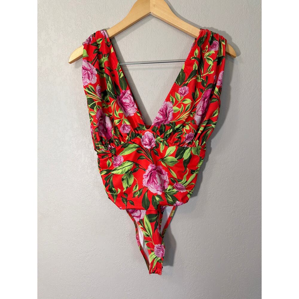 Zara floral bodysuit ruched detailing along the bodice deep V-neckline SZ Med